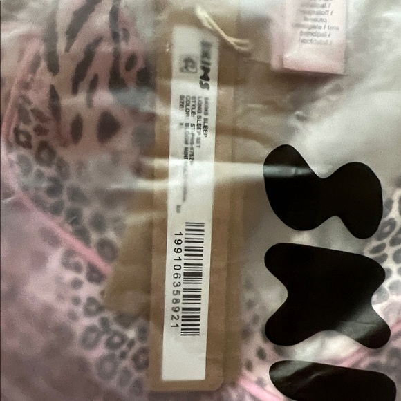 ⭐️Host Pick⭐️ SKIMS Sleep Long Sleeve Pajama Set Bloom Mini Multi Animal S NWT - Picture 5 of 8